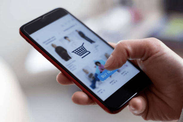 E-commerce Checkout Optimization: Streamlining the Journey with AI Insights